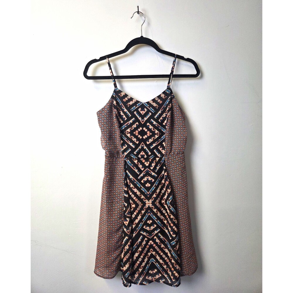 Xhilaration Women's M Smocked Sleeveless Geometric Dress Black Pink Blue Poly
